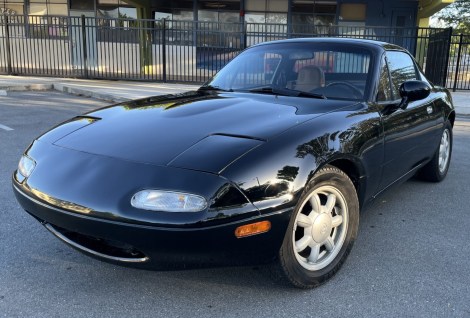 1993 Mazda MX-5 Miata 5-Speed