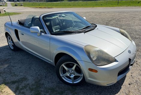 2002 Toyota MR2 Spyder 5-Speed Conversion