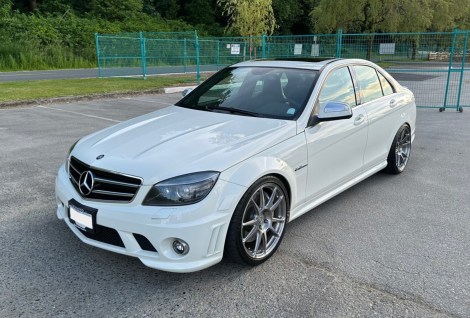 18k-Kilometer 2009 Mercedes-Benz C63 AMG