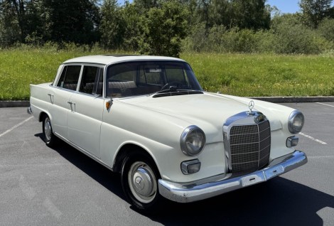 1965 Mercedes-Benz 190c 4-Speed