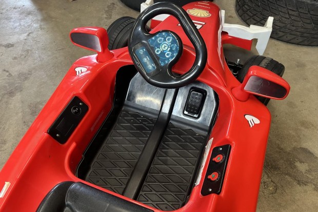 No Reserve: Toys Toys Ferrari F1-Style Electric Go-Kart